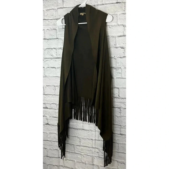 Umgee Faux suede fringe boho festival vest, size M. - Picture 2 of 7